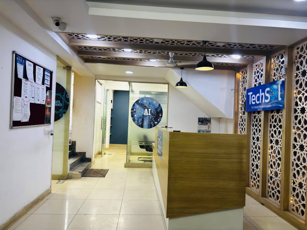 WhatsApp Image 2025-12-21 at 16.10.56